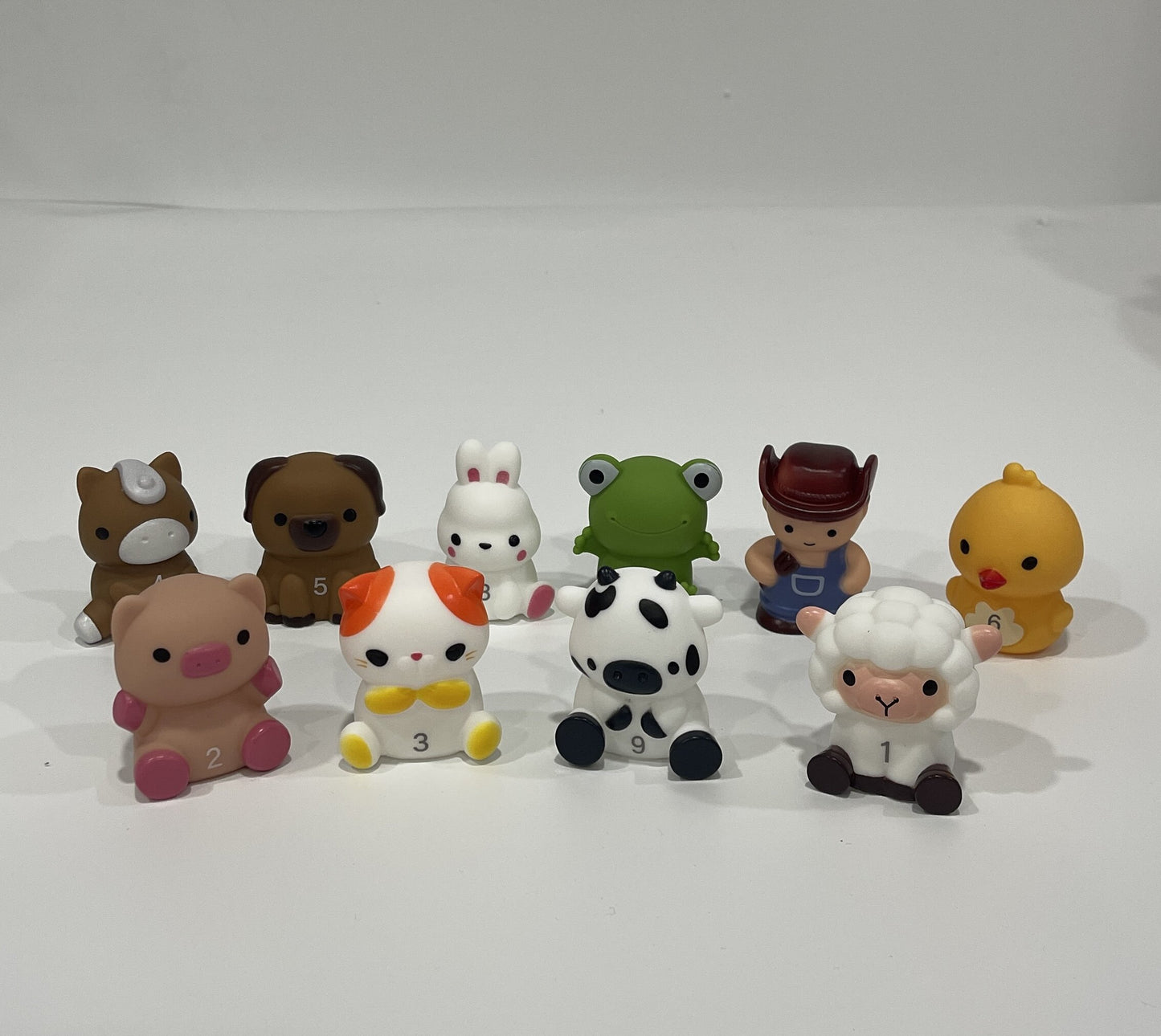 QIAHO Farm Animal Barn Toys Portable Doll House with Finger Puppets & DIY Stickers, Montessori Pretend Play Toy for Toddlers Birthday Gift